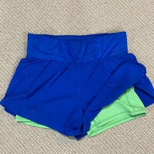 Fabletics 2 in 1 running shorts